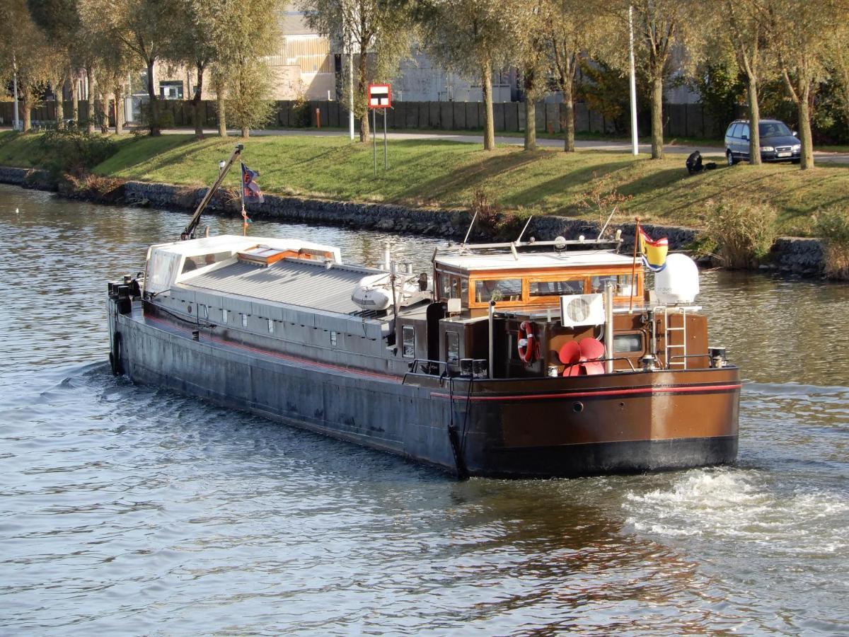 تيرينوسِن Blackpearl Boat&Breakfast المظهر الخارجي الصورة